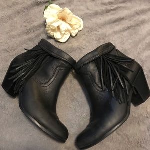 Sam Edelman black fringe booties